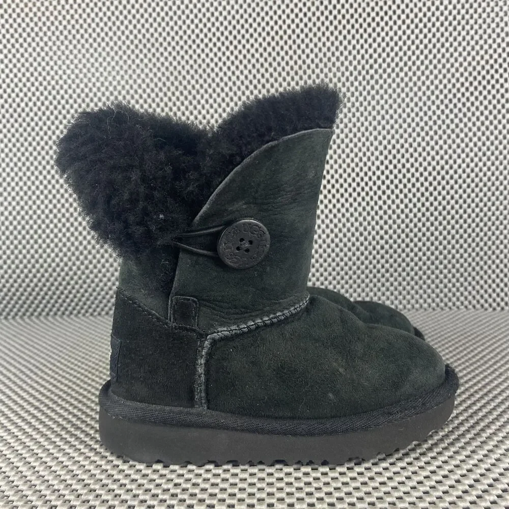 UGG Bailey Button II Boots Girls Toddler Size 7 Black Pull On Winter Outdoors